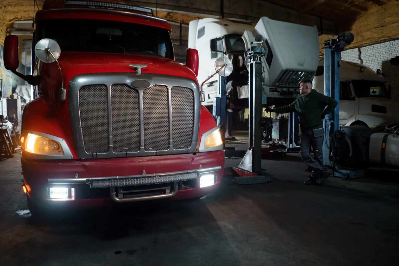 Heavy Duty & Diesel shop using a modern, connected workflow
